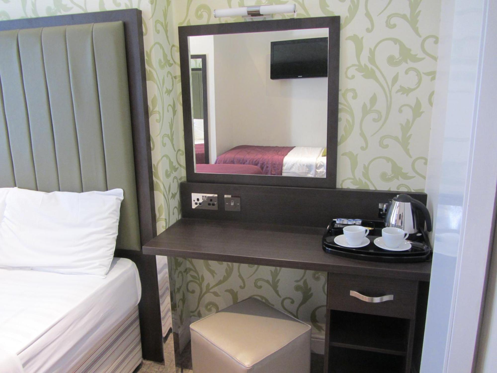 Goodwood Hotel Лондон Екстериор снимка